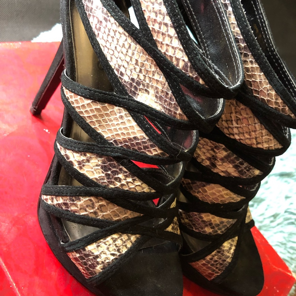 Heels - Picture 6 of 7